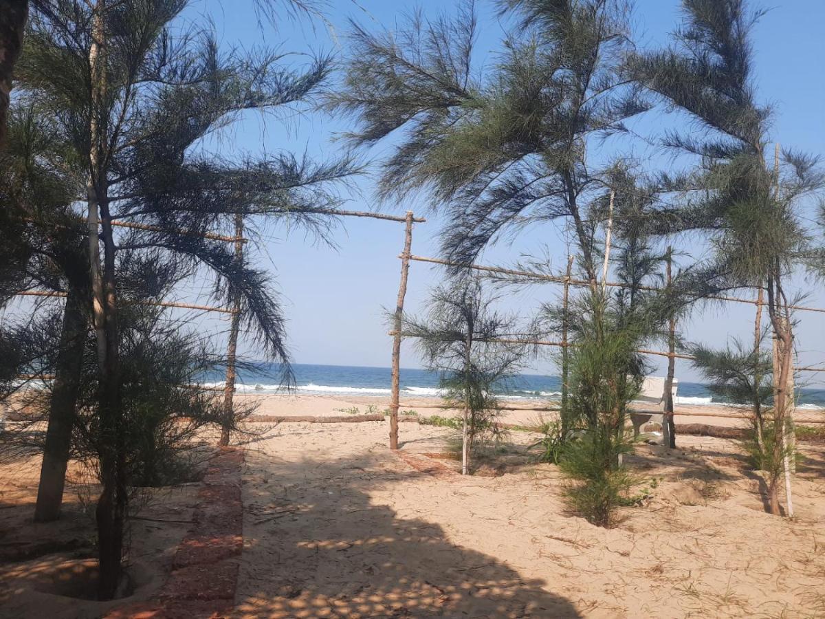 Raapan Beach Resort Малван Экстерьер фото