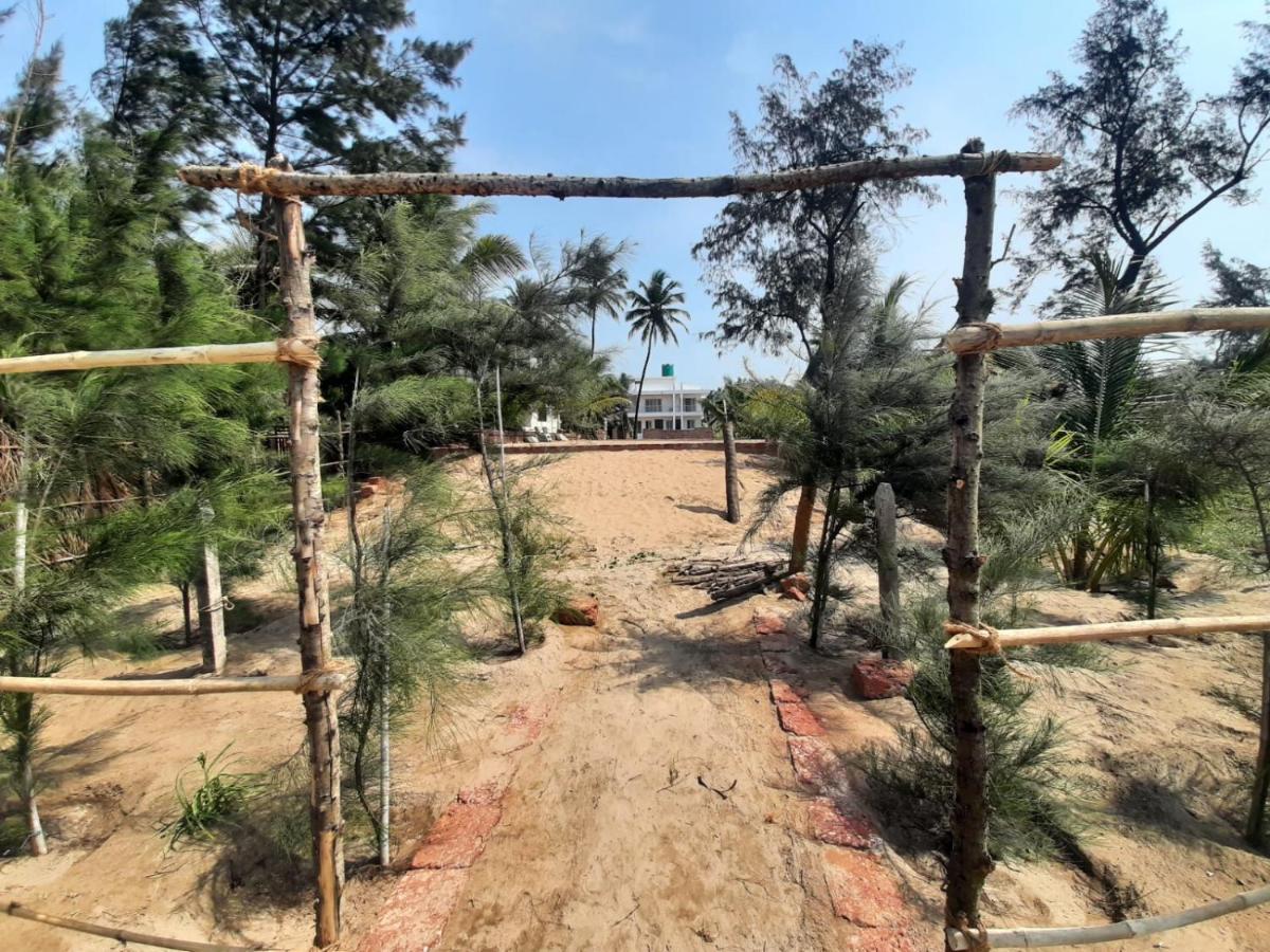 Raapan Beach Resort Малван Экстерьер фото