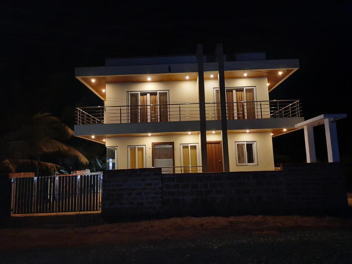 Raapan Beach Resort Малван Экстерьер фото