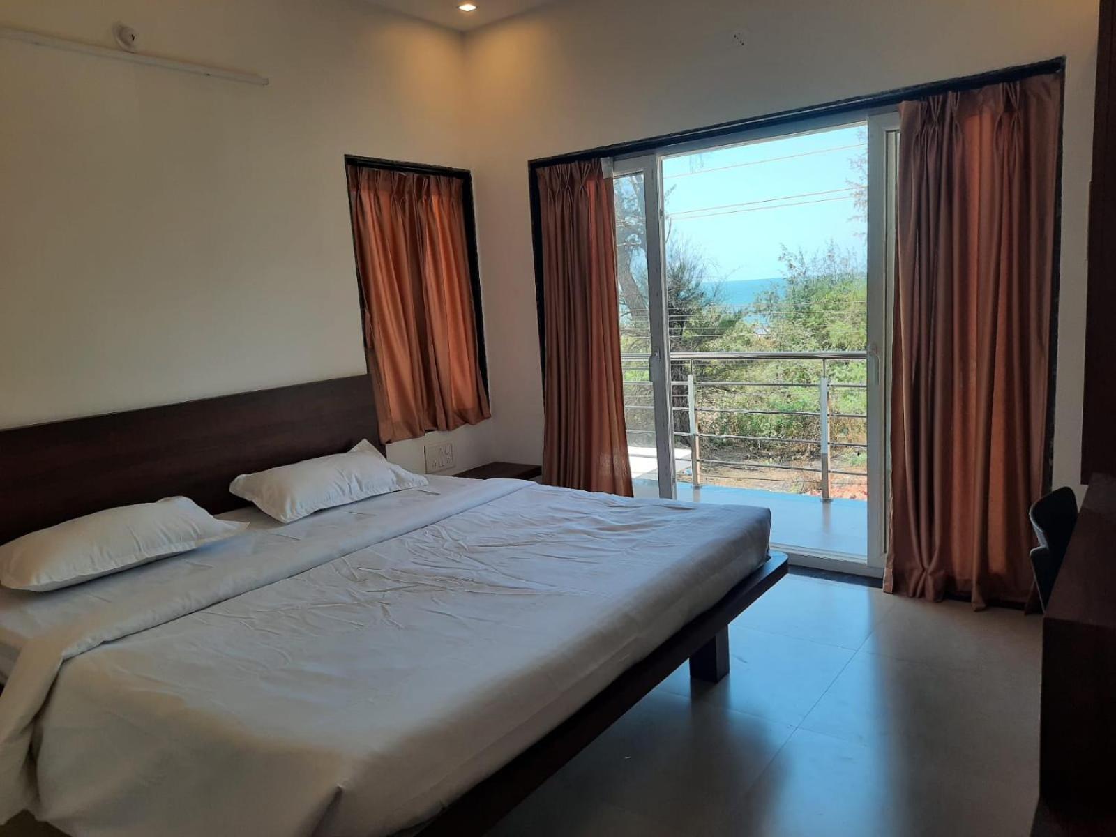 Raapan Beach Resort Малван Экстерьер фото